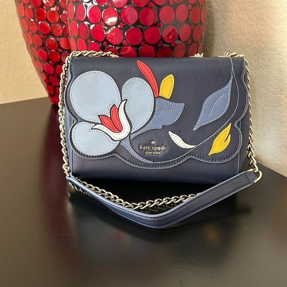 Kate Spade Briar Lane Floral Quilted Mini Emelyn Shoulder Bag - Picture 1 of 16